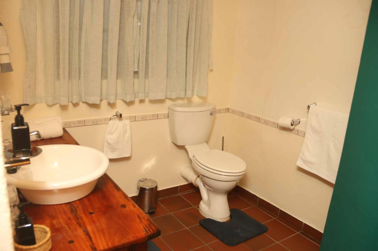 Old Mill Guest House Свелендам Екстериор снимка