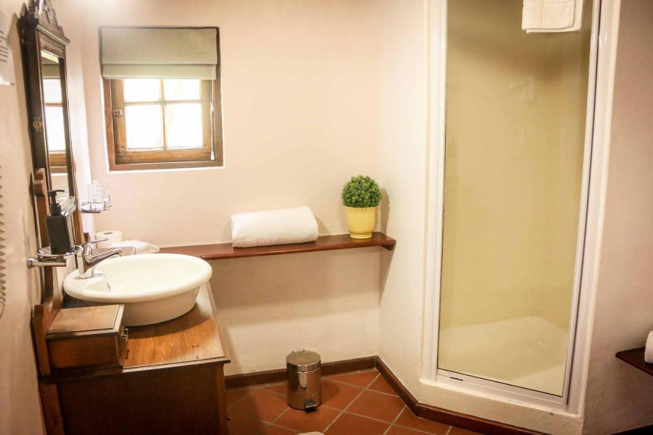Old Mill Guest House Свелендам Екстериор снимка